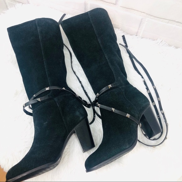 Leather suede black boots with studded straps - Picture 4 of 8